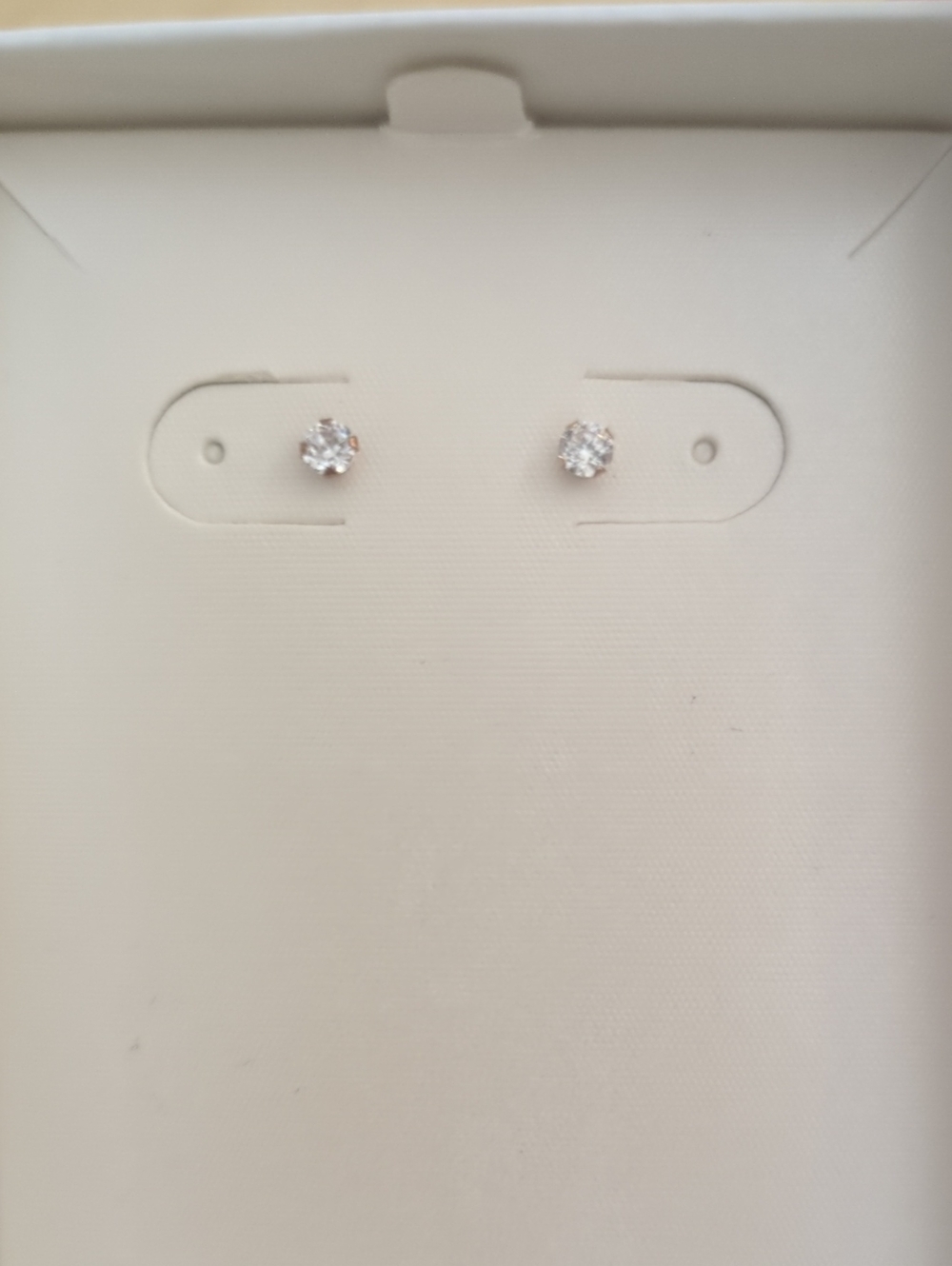 14KT Yellow Gold 3mm Clear Crystal Stud Earrings - Women Jewelry